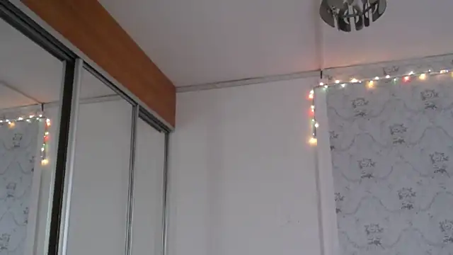 Snapshot of Popppka chatting on 05/28/26, 12:11 Popppka online show from 05/28/26, 12:11