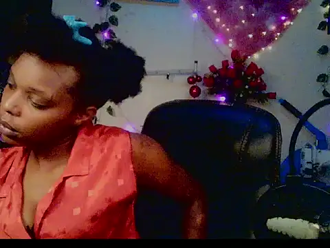Snapshot of Anaconda2350 chatting on 07/02/26, 12:44 Anaconda2350 online show from 07/02/26, 12:44