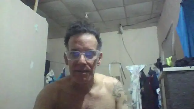 Snapshot of CaptainFox chatting on 06/26/26, 11:54 CaptainFox online show from 06/26/26, 11:54