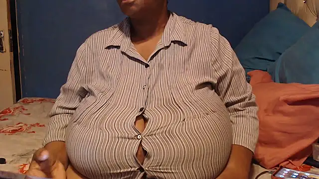 CUTEFIRMMELONSS online show from 02/07/26, 03:58