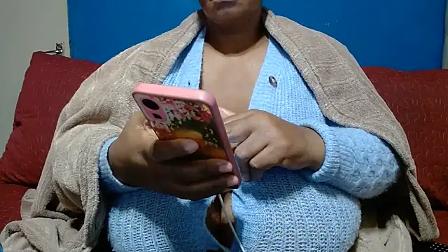 CUTEFIRMMELONSS online show from 06/11/26, 03:58