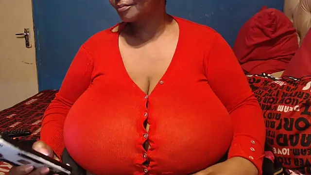 CUTEFIRMMELONSS online show from 11/06/25, 07:18