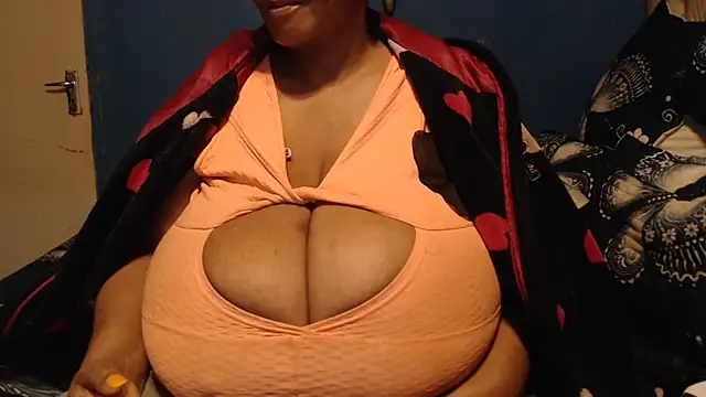 CUTEFIRMMELONSS online show from 09/25/25, 06:36