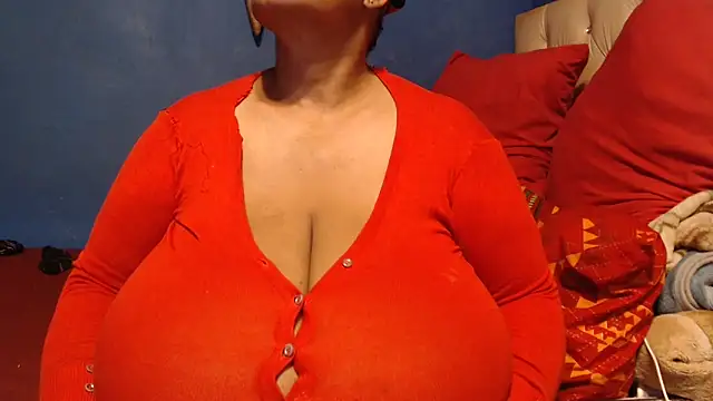 CUTEFIRMMELONSS online show from 12/03/25, 06:29