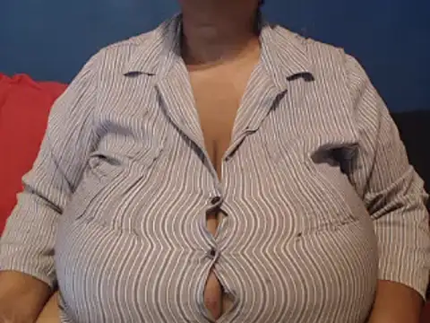 CUTEFIRMMELONSS online show from 03/04/25, 09:51