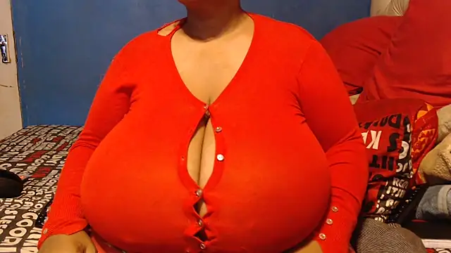 CUTEFIRMMELONSS online show from 11/16/25, 04:12