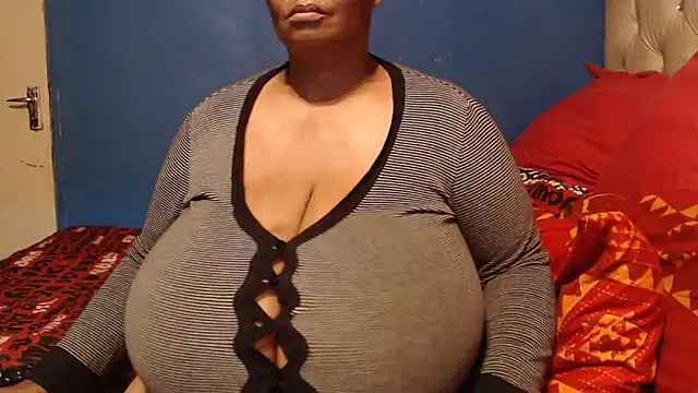 CUTEFIRMMELONSS online show from 11/08/25, 07:50