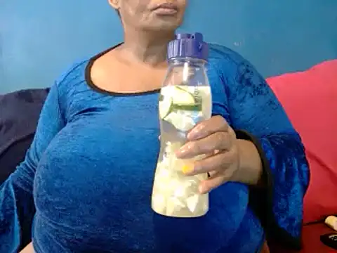 CUTEFIRMMELONSS online show from 03/05/25, 08:54