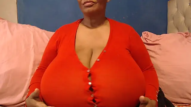 CUTEFIRMMELONSS online show from 10/02/25, 09:45