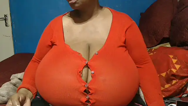 CUTEFIRMMELONSS online show from 06/19/26, 07:30