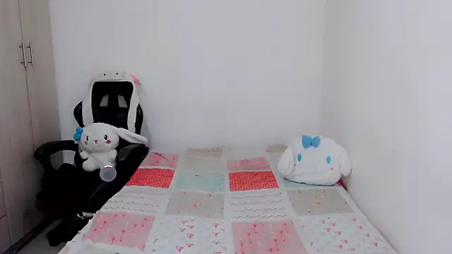 Youlittlepervertt  online show from 11/11/25, 10:54