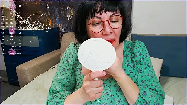 SquirtySlut online show from 02/12/25, 05:37