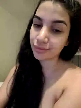 Snapshot of Samira30 chatting on 02/02/25, 09:02 Samira30 online show from 02/02/25, 09:02