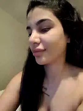 Snapshot of Samira30 chatting on 02/03/25, 08:35 Samira30 online show from 02/03/25, 08:35