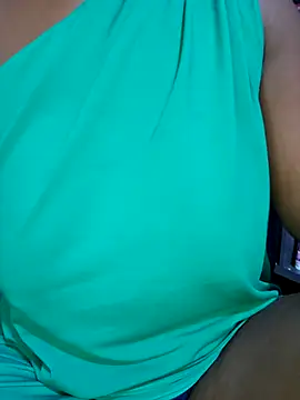 Snapshot of Shaniko89 chatting on 04/10/26, 05:09 Shaniko89 online show from 04/10/26, 05:09