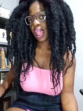 Snapshot of Shaniko89 chatting on 11/25/25, 03:56 Shaniko89 online show from 11/25/25, 03:56