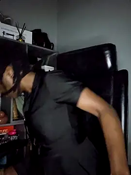 Snapshot of Shaniko89 chatting on 02/12/26, 11:59 Shaniko89 online show from 02/12/26, 11:59