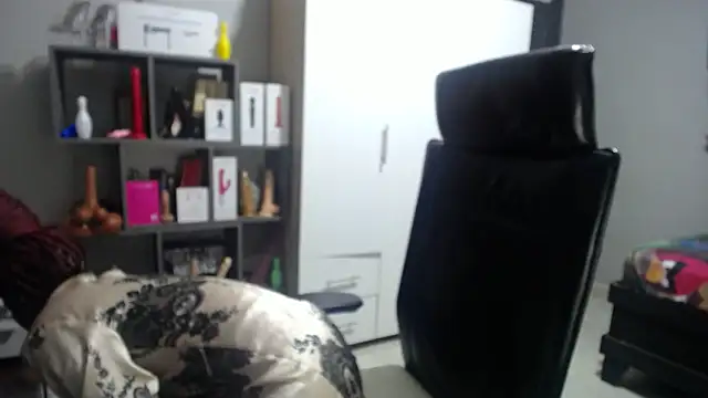 Shaniko89 online show from 09/22/25, 12:16