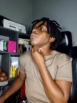 Snapshot of Shaniko89 chatting on 03/03/26, 12:50 Shaniko89 online show from 03/03/26, 12:50