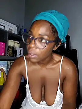 Snapshot of Shaniko89 chatting on 03/02/26, 06:03 Shaniko89 online show from 03/02/26, 06:03