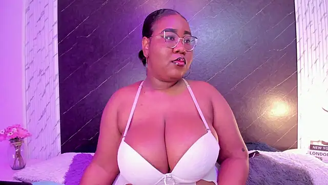 Darnellqueen online show from 10/01/25, 03:22