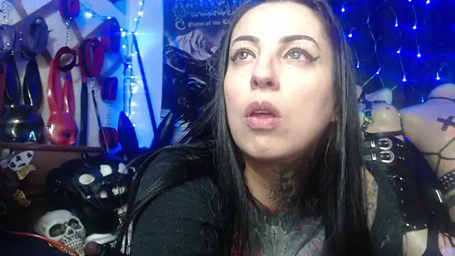 Snapshot of Astartexxx chatting on 10/13/25, 11:27 Astartexxx online show from 10/13/25, 11:27