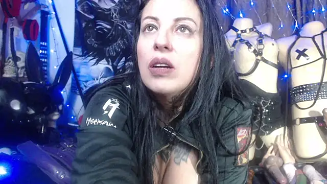 Snapshot of Astartexxx chatting on 03/21/25, 11:44 Astartexxx online show from 03/21/25, 11:44