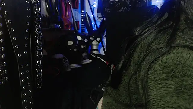 Snapshot of Astartexxx chatting on 09/24/25, 01:24 Astartexxx online show from 09/24/25, 01:24