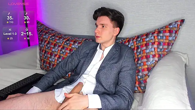 maxboy4 online show from 02/19/25, 12:03