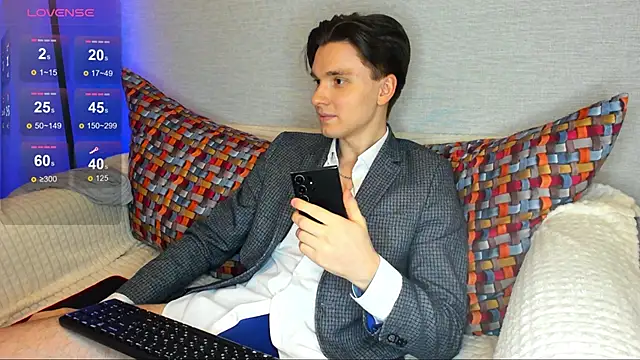 maxboy4 online show from 02/26/25, 11:19