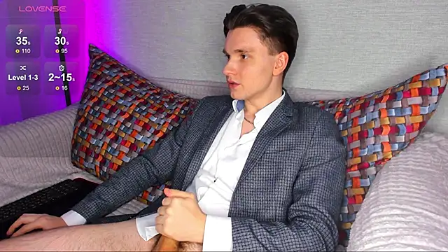 maxboy4 online show from 02/16/25, 03:27