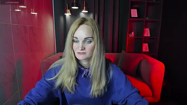 Snapshot of SaraSubtlety chatting on 09/30/25, 01:28 SaraSubtlety online show from 09/30/25, 01:28