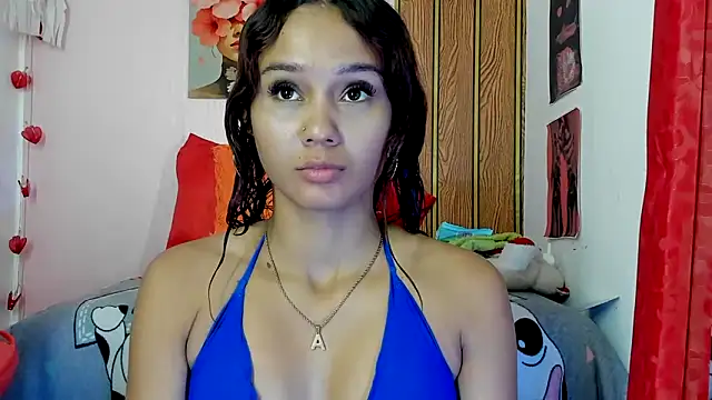MarianaManzur online show from 05/01/26, 04:56