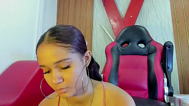 MarianaManzur online show from 02/28/26, 05:01