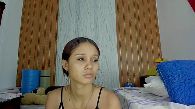Snapshot of MarianaManzur chatting on 09/22/25, 04:35 MarianaManzur online show from 09/22/25, 04:35