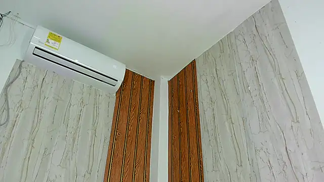 MarianaManzur online show from 11/13/25, 07:40