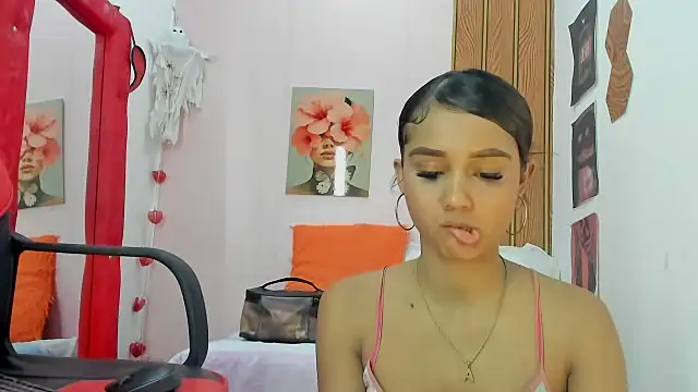 MarianaManzur online show from 06/01/26, 04:06