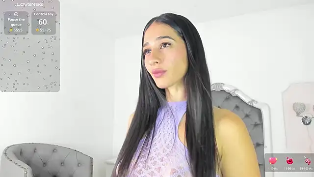 Snapshot of Valentina_Ross_ chatting on 07/10/26, 12:38 Valentina Ross online show from 07/10/26, 12:38