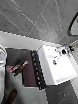 NH2022 online show from 02/12/26, 05:40