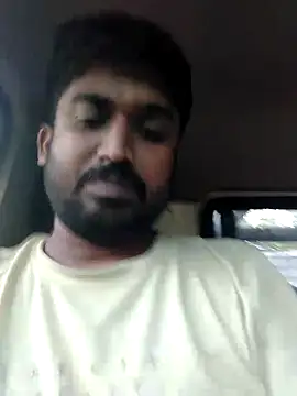 Snapshot of Driver-naru chatting on 10/15/25, 08:33 Driver-naru online show from 10/15/25, 08:33