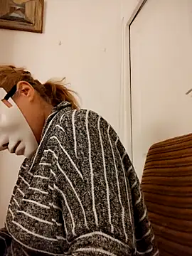 Snapshot of She-devilx chatting on 10/14/25, 10:31 She-devilx online show from 10/14/25, 10:31