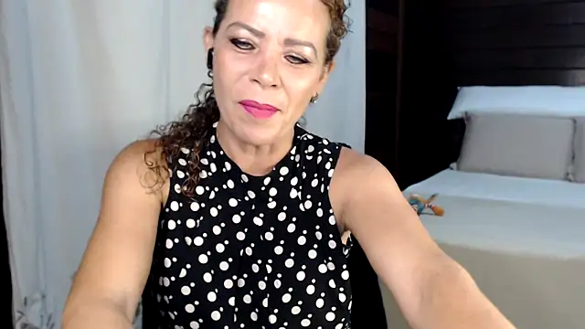 Snapshot of BarbaraDominatrix chatting on 06/15/26, 07:02 BarbaraDominatrix online show from 06/15/26, 07:02