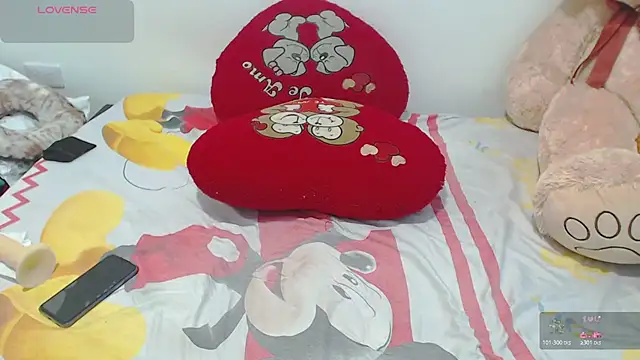 Snapshot of eliana09xx chatting on 10/28/25, 11:53 eliana09xx online show from 10/28/25, 11:53