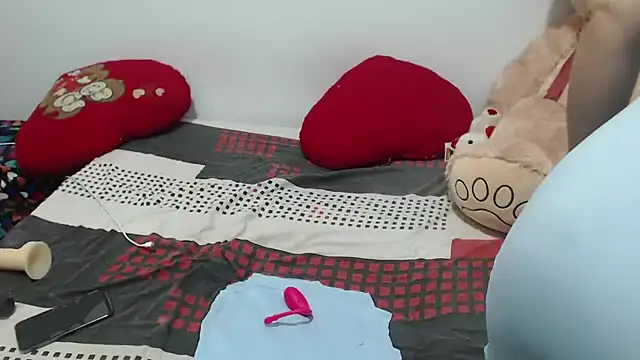 Snapshot of eliana09xx chatting on 10/01/25, 11:58 eliana09xx online show from 10/01/25, 11:58