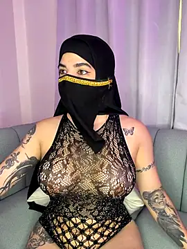 nurbanu hatem online show from 11/13/25, 04:33