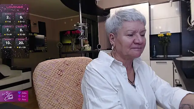 roxana brooks online show from 11/11/25, 02:56