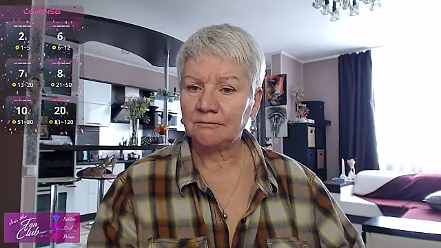 roxana brooks online show from 03/25/26, 01:10