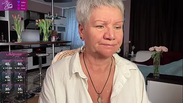 Snapshot of roxana_brooks chatting on 03/11/25, 01:34 roxana brooks online show from 03/11/25, 01:34