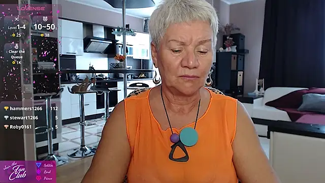 roxana brooks online show from 06/18/26, 01:16