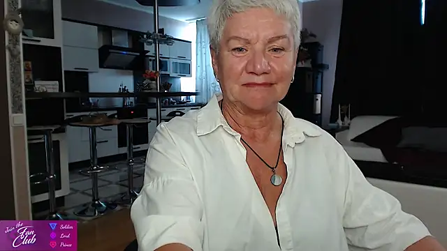 roxana brooks online show from 06/23/26, 02:37